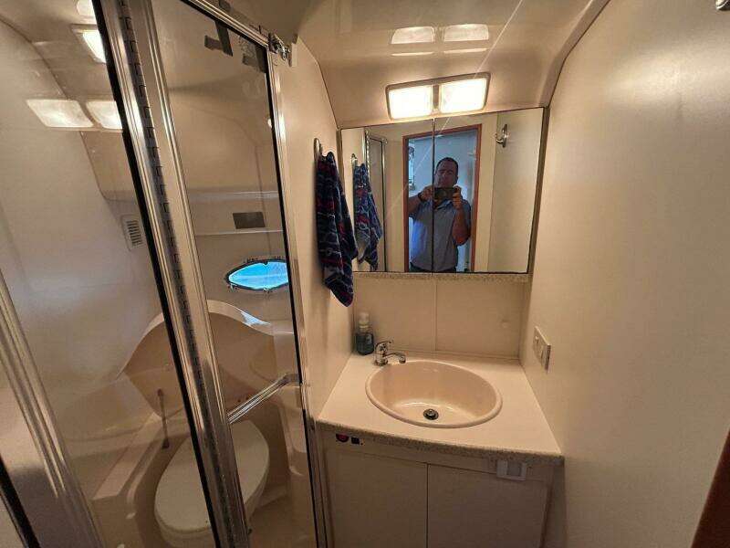 2000 Silverton 352 Motor Yacht