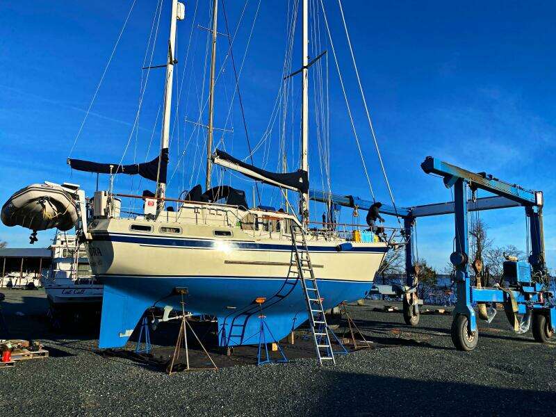 40' Nauticat hauled out3