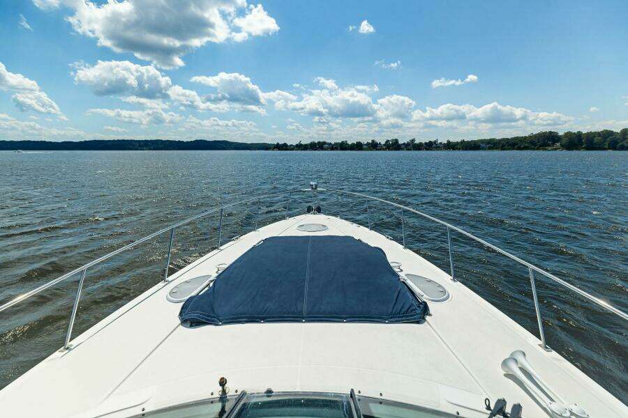 2007 Cruisers 390 Express Cruiser 'Bay Burns'