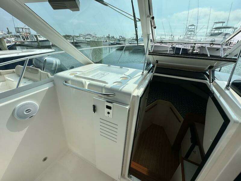 2006 Tiara Yachts 29 Coronet
