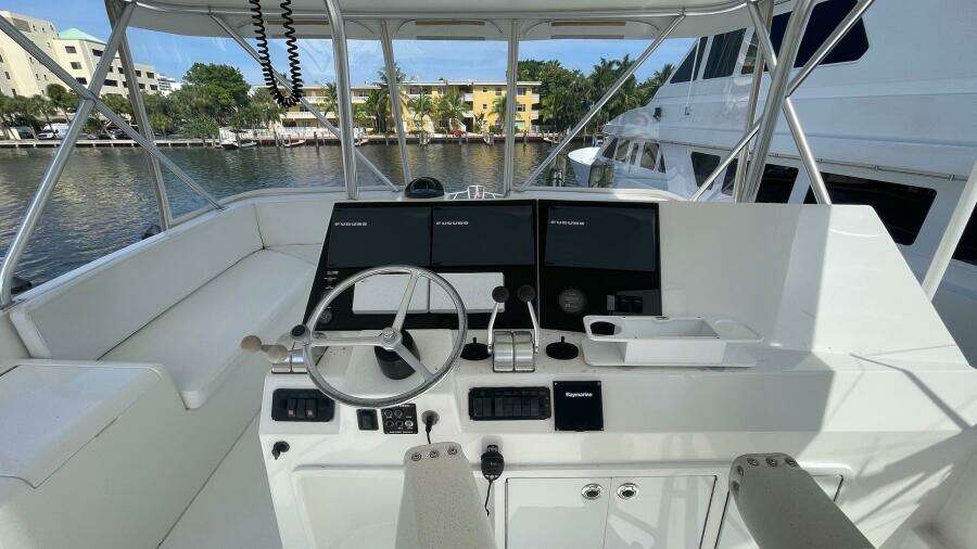 2002 Cavileer 48 Flybridge Sportfisherman