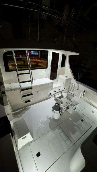2002 Cavileer 48 Flybridge Sportfisherman