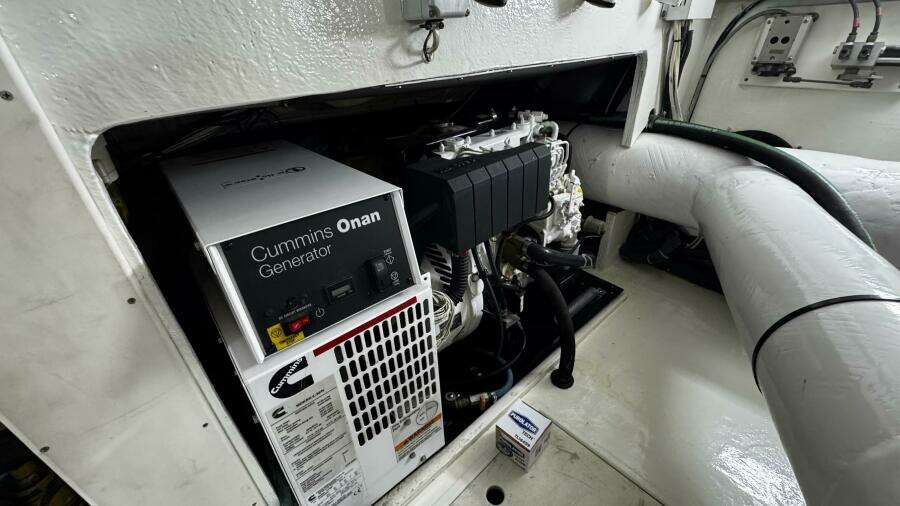 2002 Cavileer 48 Flybridge Sportfisherman