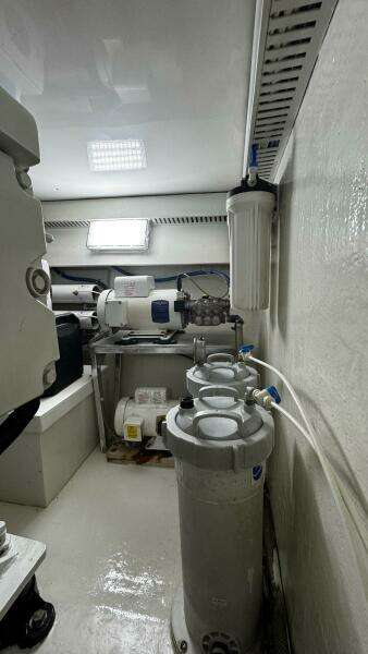 2002 Cavileer 48 Flybridge Sportfisherman