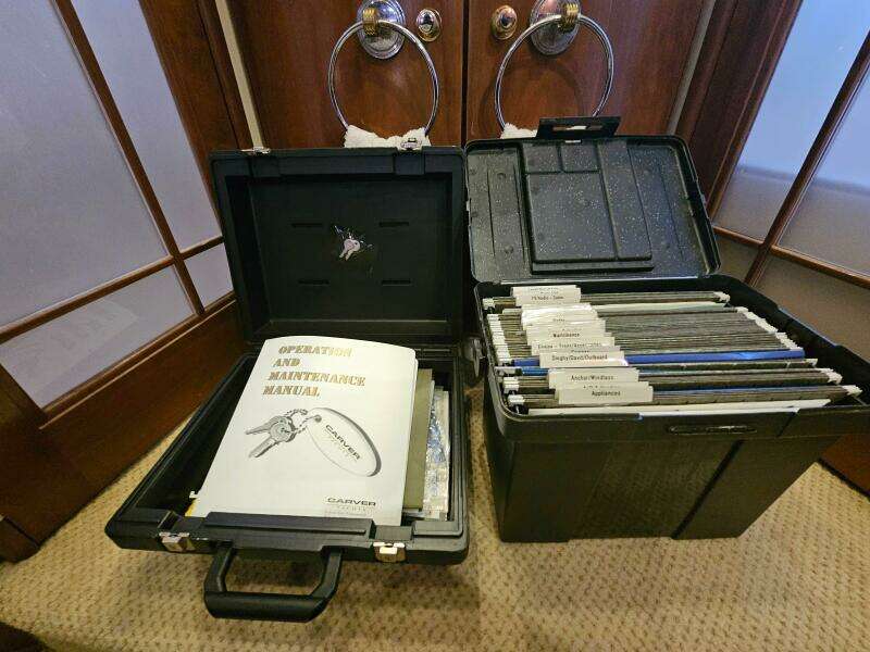 1999 Carver 530 Voyager Pilothouse