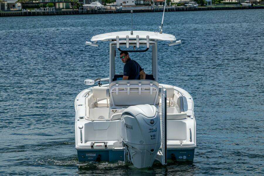 2024 Sea Hunt 239 SE