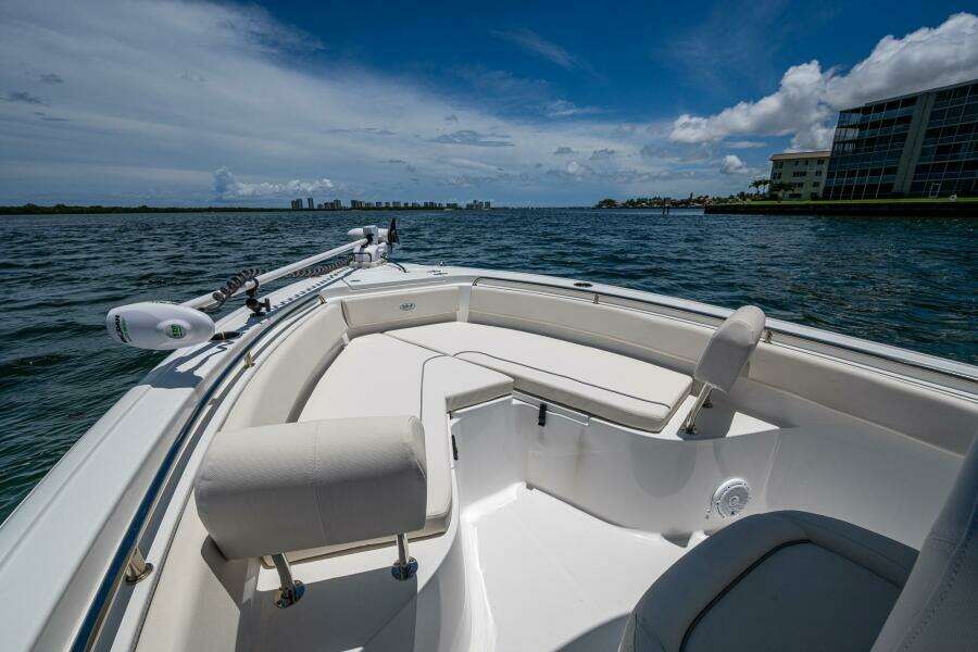 2024 Sea Hunt 239 SE