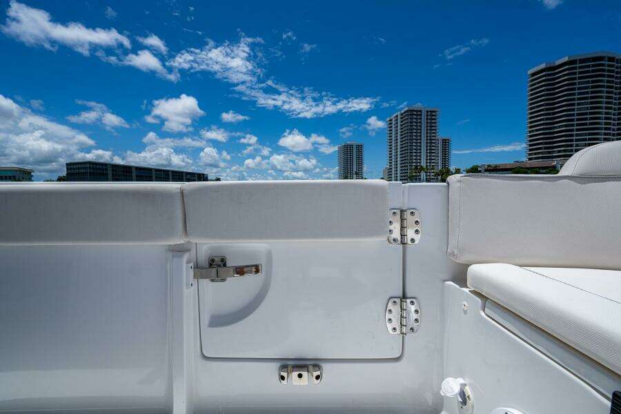 2024 Sea Hunt 239 SE