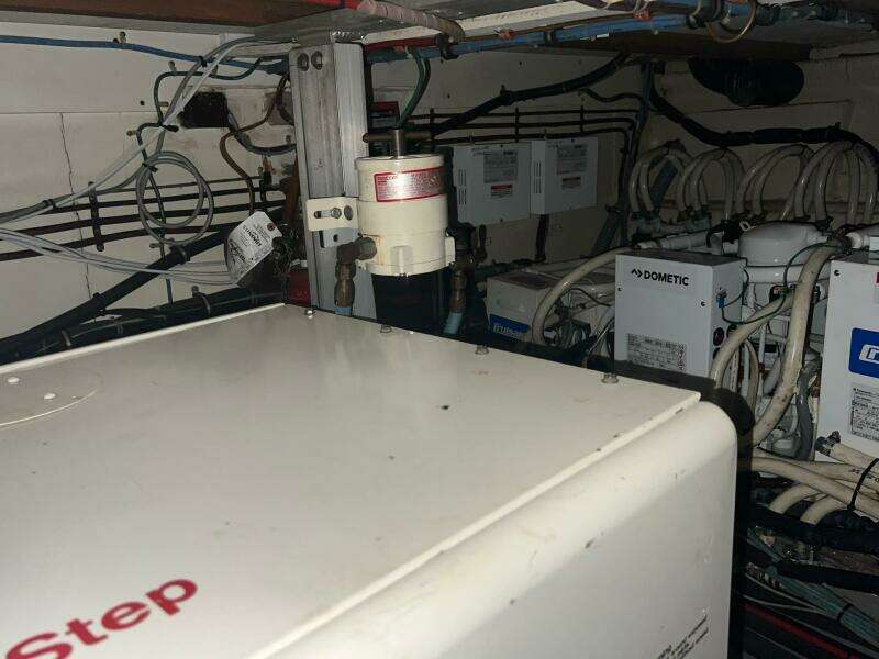 1988 Hatteras Motor Yacht