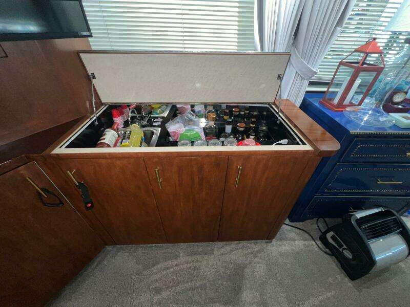 1988 Hatteras Motor Yacht