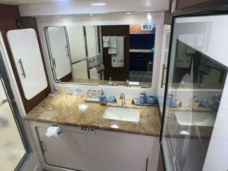 1988 Hatteras Motor Yacht