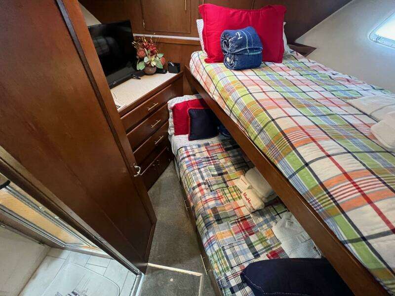 1988 Hatteras Motor Yacht