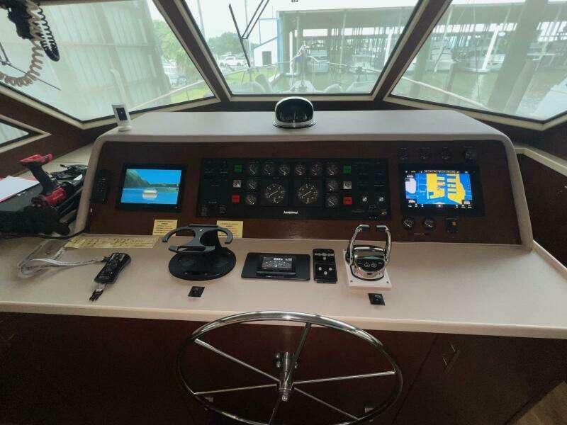 1988 Hatteras Motor Yacht