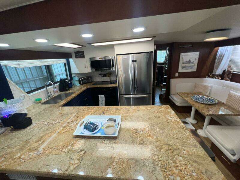 1988 Hatteras Motor Yacht