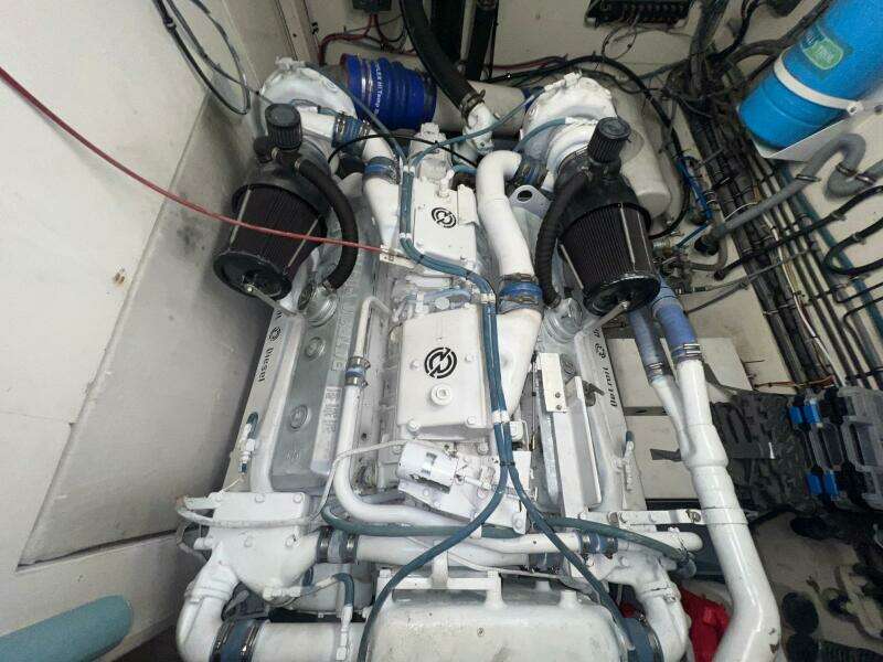 1988 Hatteras Motor Yacht