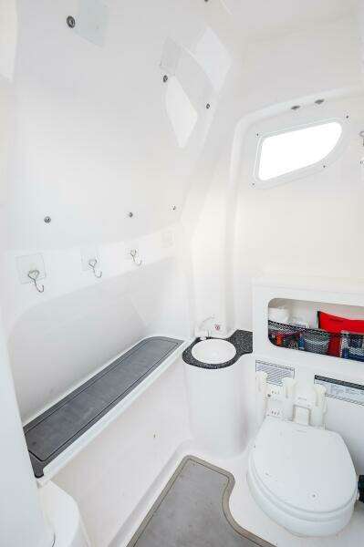 2021 Sea Fox 288 Commander