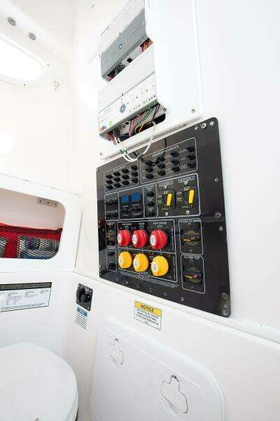 2021 Sea Fox 288 Commander