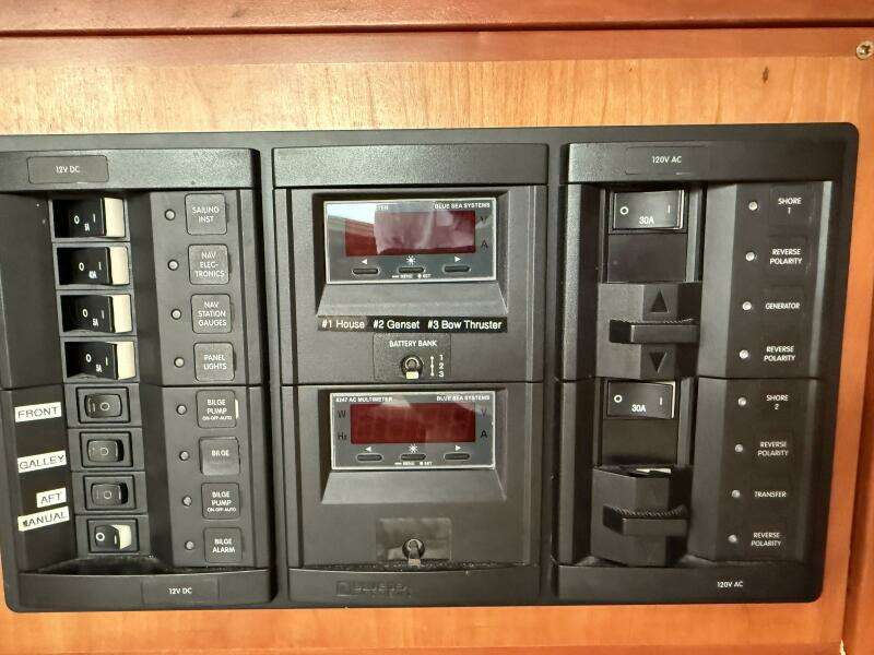 2011 Tartan 47 Glory breaker panel