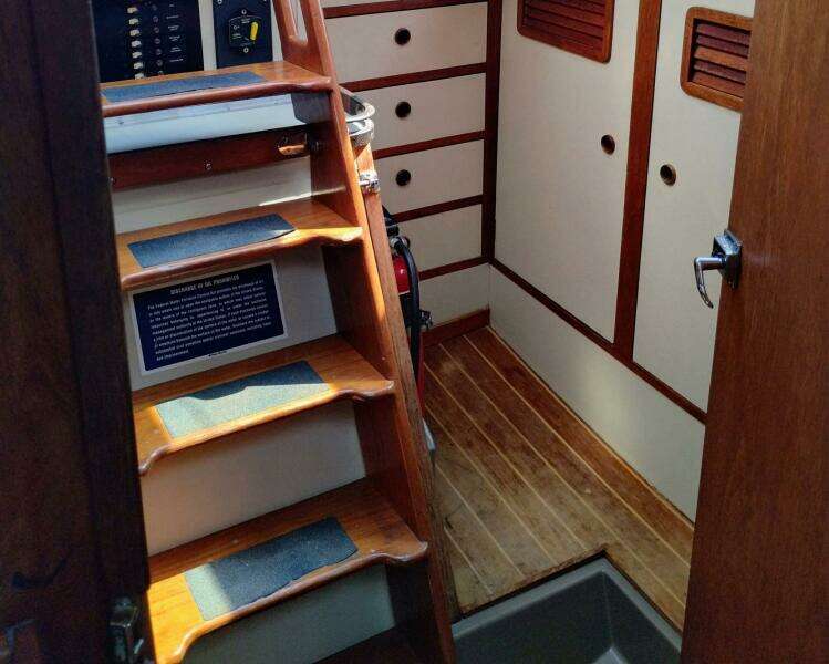 1981 C&C Landfall 35