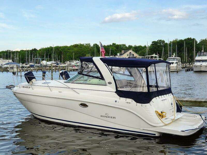 2007 Rinker 320 Express