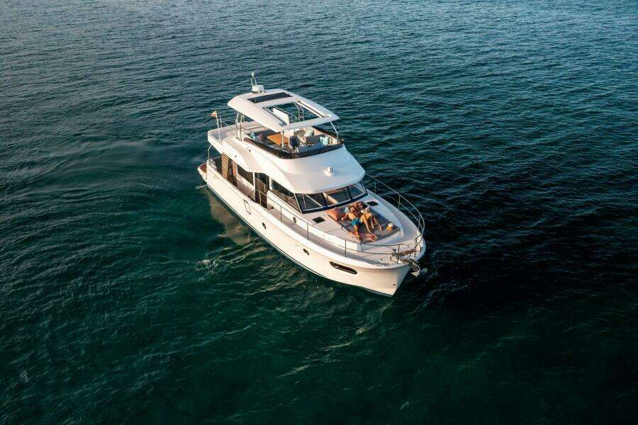 2026 Beneteau Swift Trawler 48