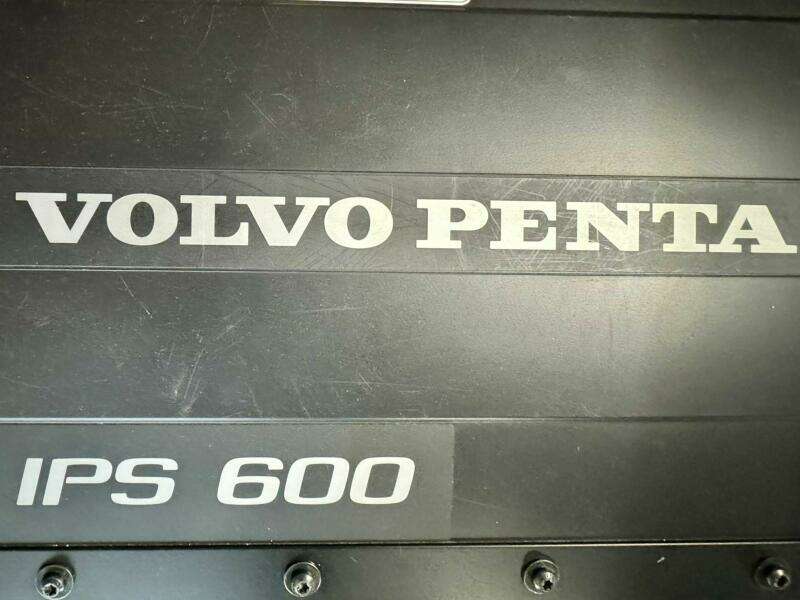 2016 Absolute 45 Sport Yacht