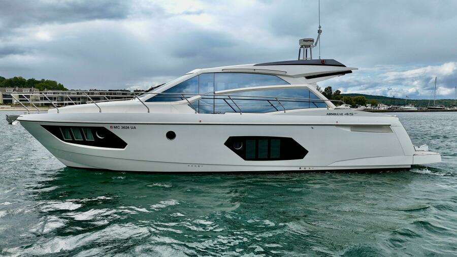 2016 Absolute 45 Sport Yacht