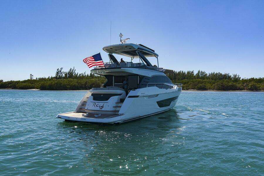 2021 Fairline Squadron 68