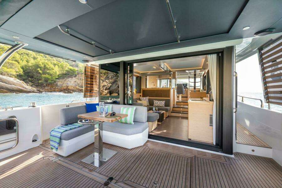 2026 Beneteau Swift Trawler 54