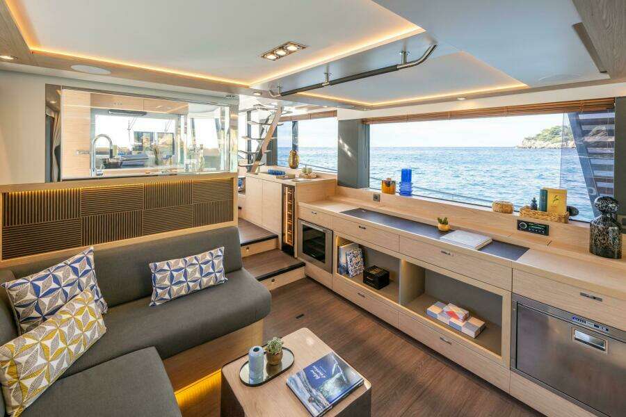 2026 Beneteau Swift Trawler 54