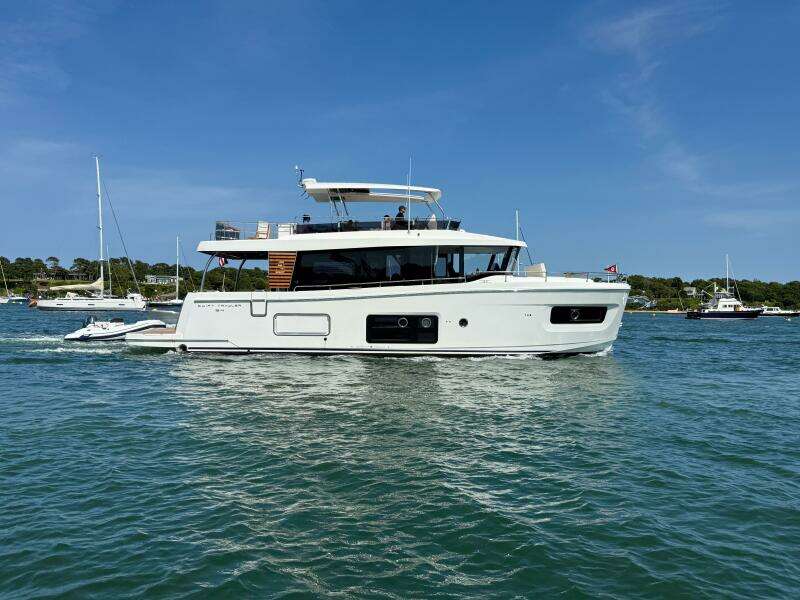 2026 Beneteau Swift Trawler 54