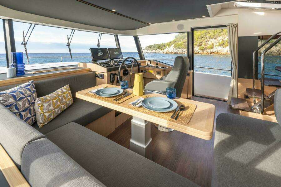 2026 Beneteau Swift Trawler 54