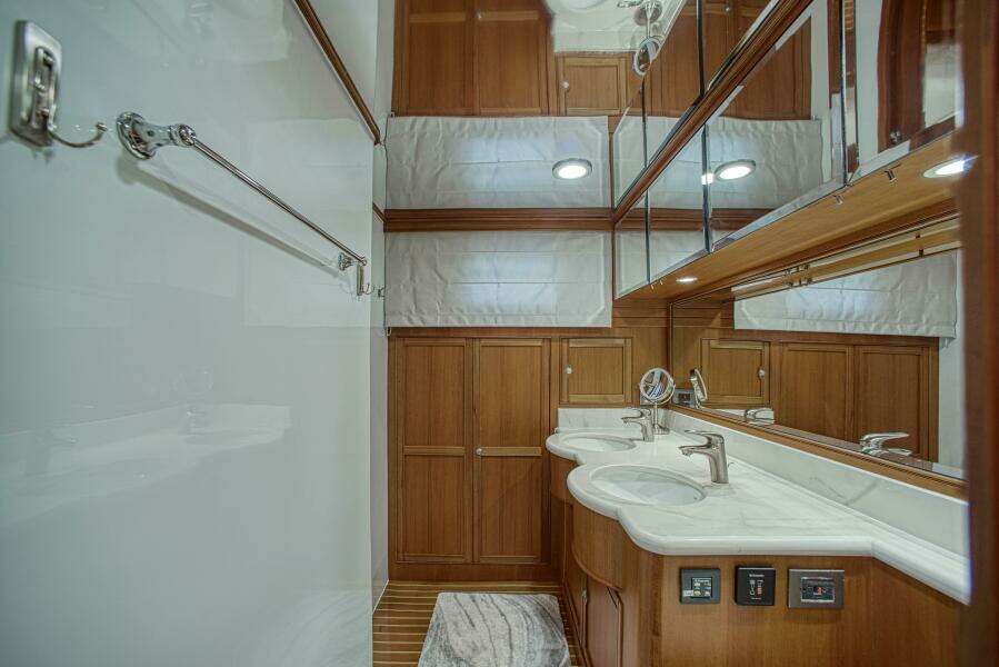 Master Head Twin Sinks