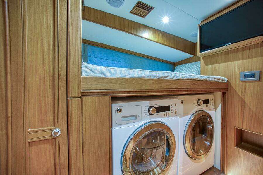 Starboard Laundry Center and Bunk