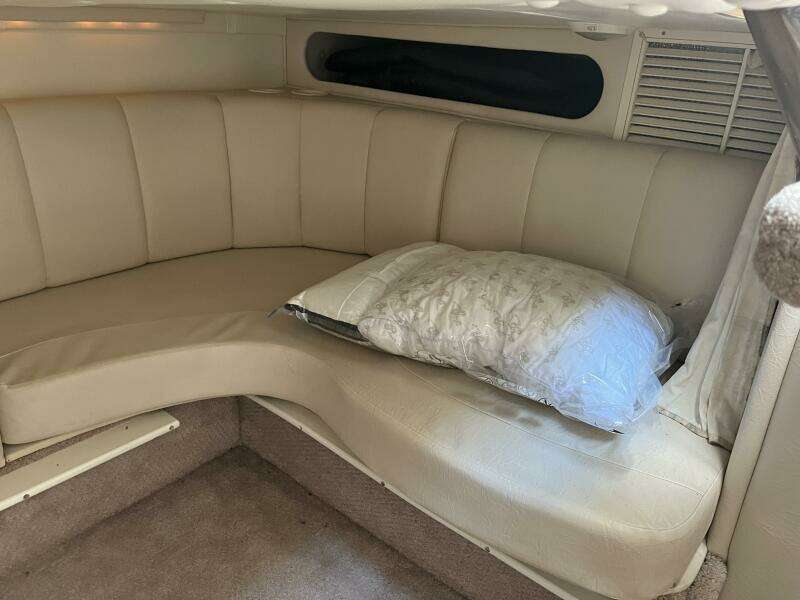 2000 Rinker Fiesta Vee 340