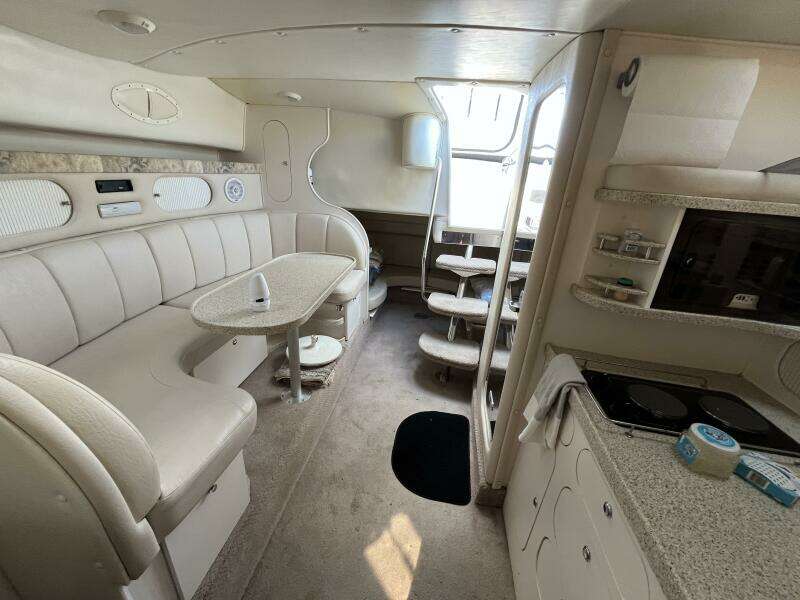 2000 Rinker Fiesta Vee 340