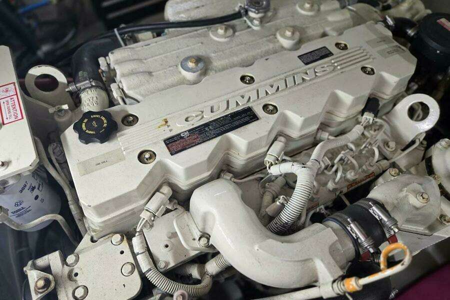 2005 American Tug 34 Pilothouse