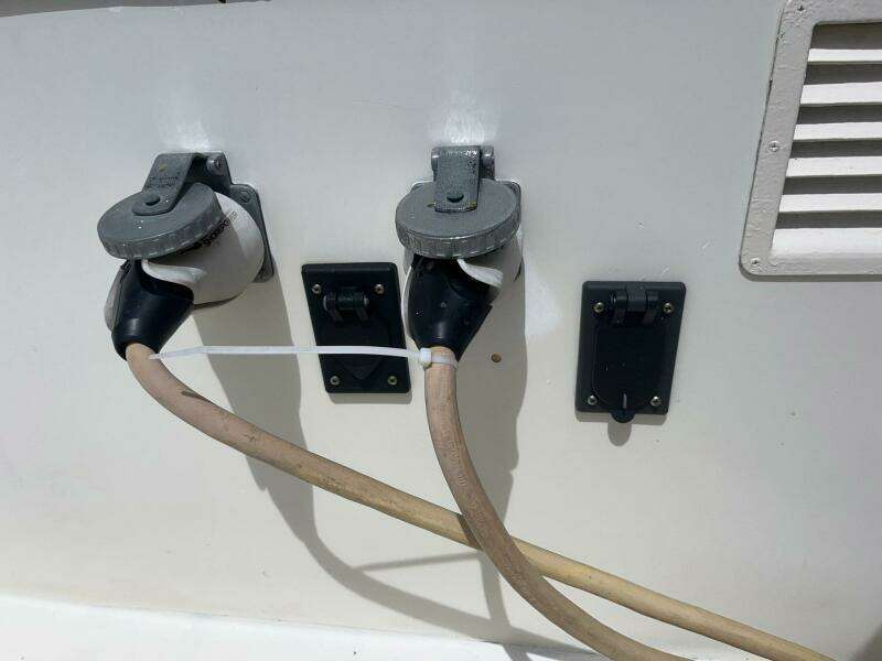 1979 Grand Banks 42 Classic