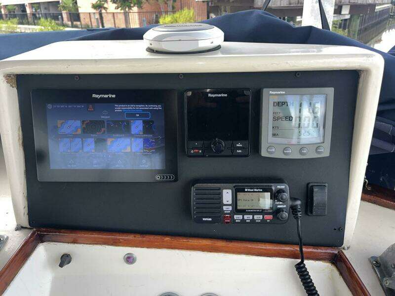 1979 Grand Banks 42 Classic