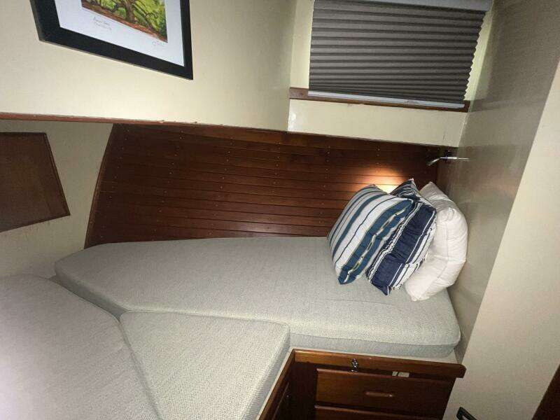 1979 Grand Banks 42 Classic