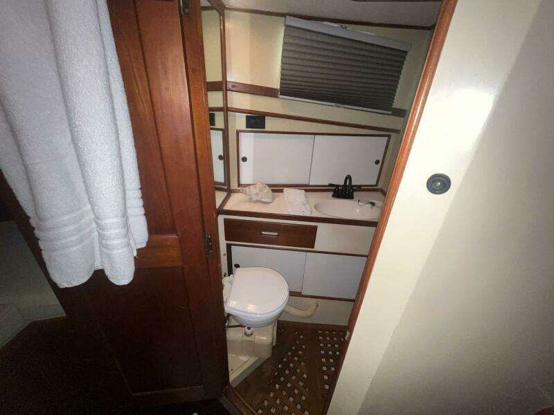 1979 Grand Banks 42 Classic