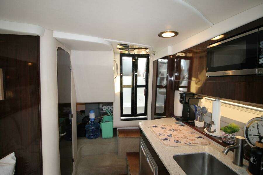 2015 Sea Ray 310 Sundancer