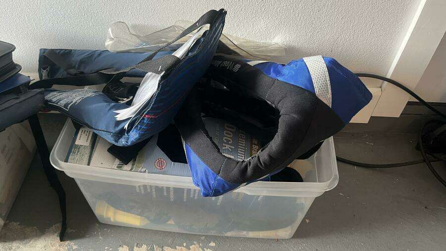 2006 Beneteau Oceanis 323