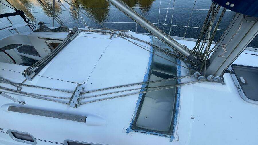 2006 Beneteau Oceanis 323