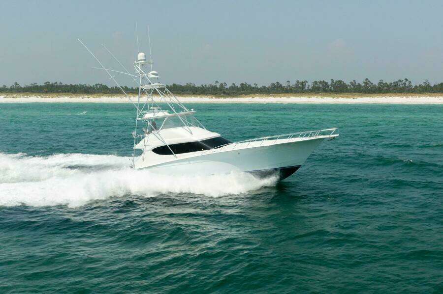 2008 Hatteras 60 Convertible STBD Profile