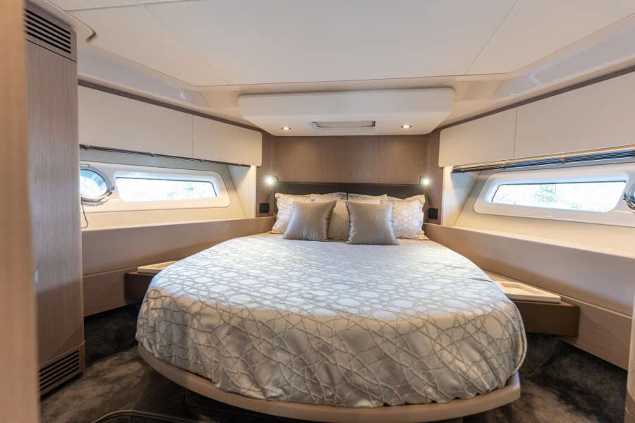 2022 Azimut 50 FLYBRIDGE