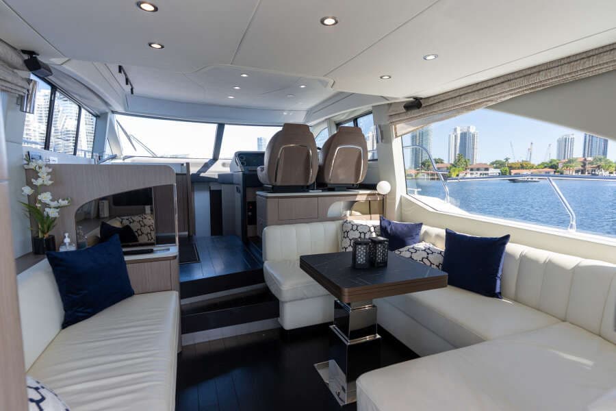 2022 Azimut 50 FLYBRIDGE