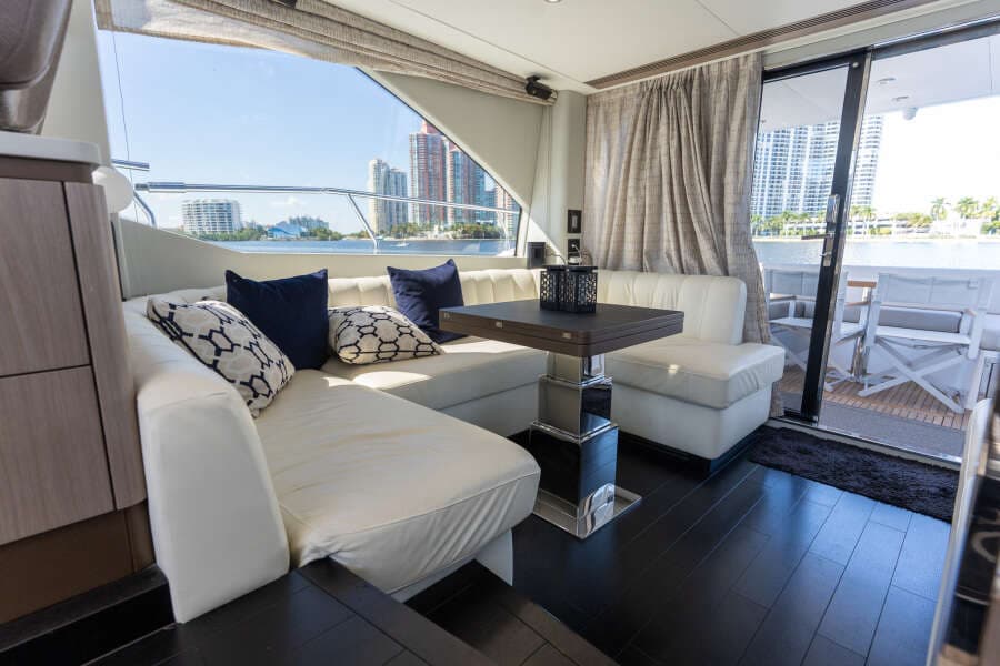 2022 Azimut 50 FLYBRIDGE