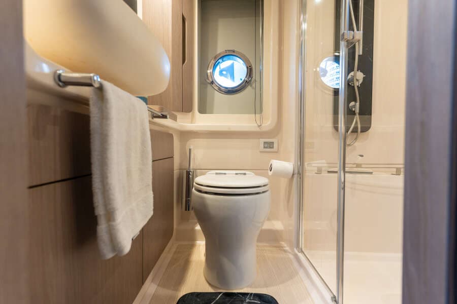 2022 Azimut 50 FLYBRIDGE