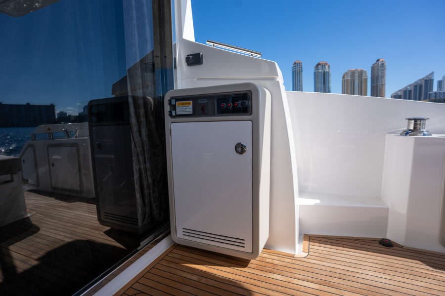 2022 Azimut 50 FLYBRIDGE